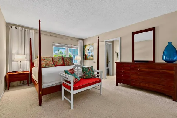 $249,500 | 701 Poinsettia Road, Unit 308, Belleair, FL 33756