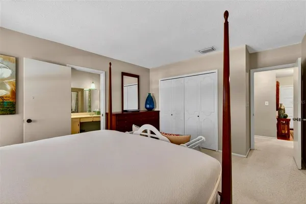 $249,500 | 701 Poinsettia Road, Unit 308, Belleair, FL 33756