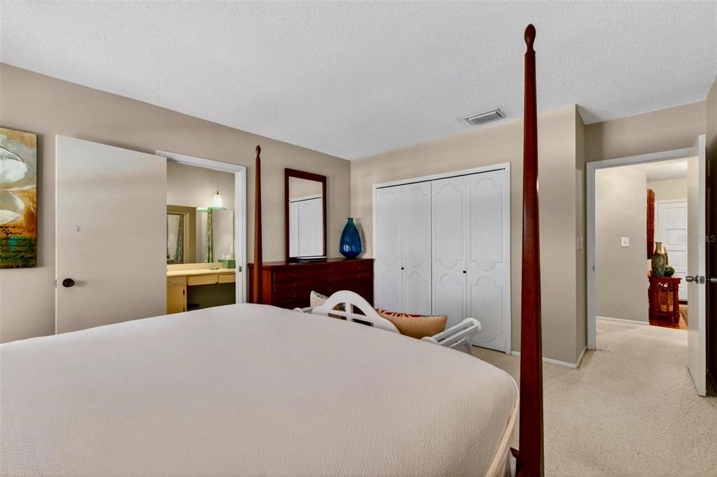 701 Poinsettia Road, Unit 308 Belleair, FL 33756 - Photo 13 of 20