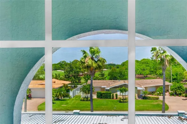 $249,500 | 701 Poinsettia Road, Unit 308, Belleair, FL 33756