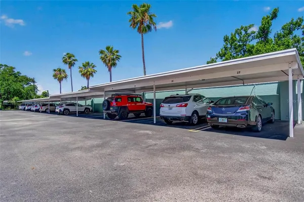 $249,500 | 701 Poinsettia Road, Unit 308, Belleair, FL 33756