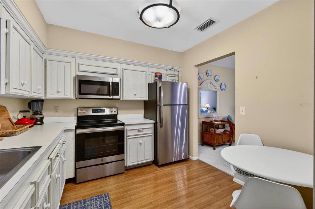 701 Poinsettia Road, Unit 308 Belleair, FL 33756 - Photo 4 of 20