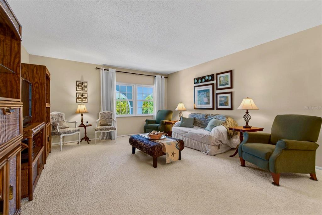 701 Poinsettia Road, Unit 308 Belleair, FL 33756 - Photo 10 of 20