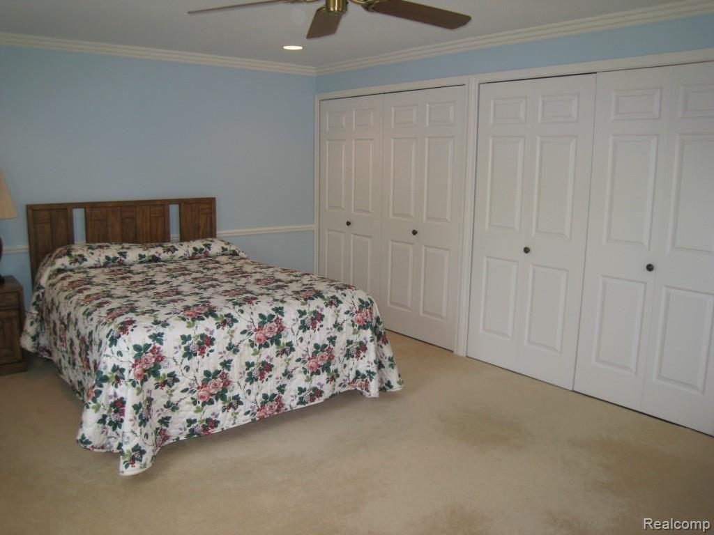 1032 Yorkshire Road Grosse Pointe, MI 48230 - Photo 9 of 21 Master Bedroom