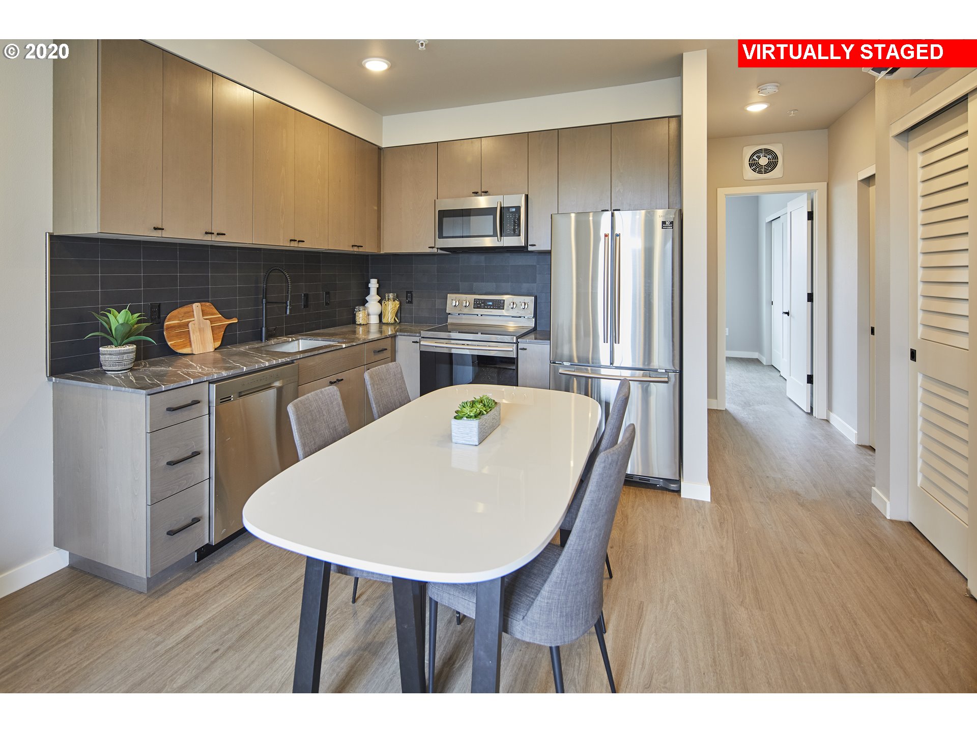 1801 North Rosa Parks Way, Unit 104 Portland, OR 97217 - Photo 8 of 12 Gallery Image 8