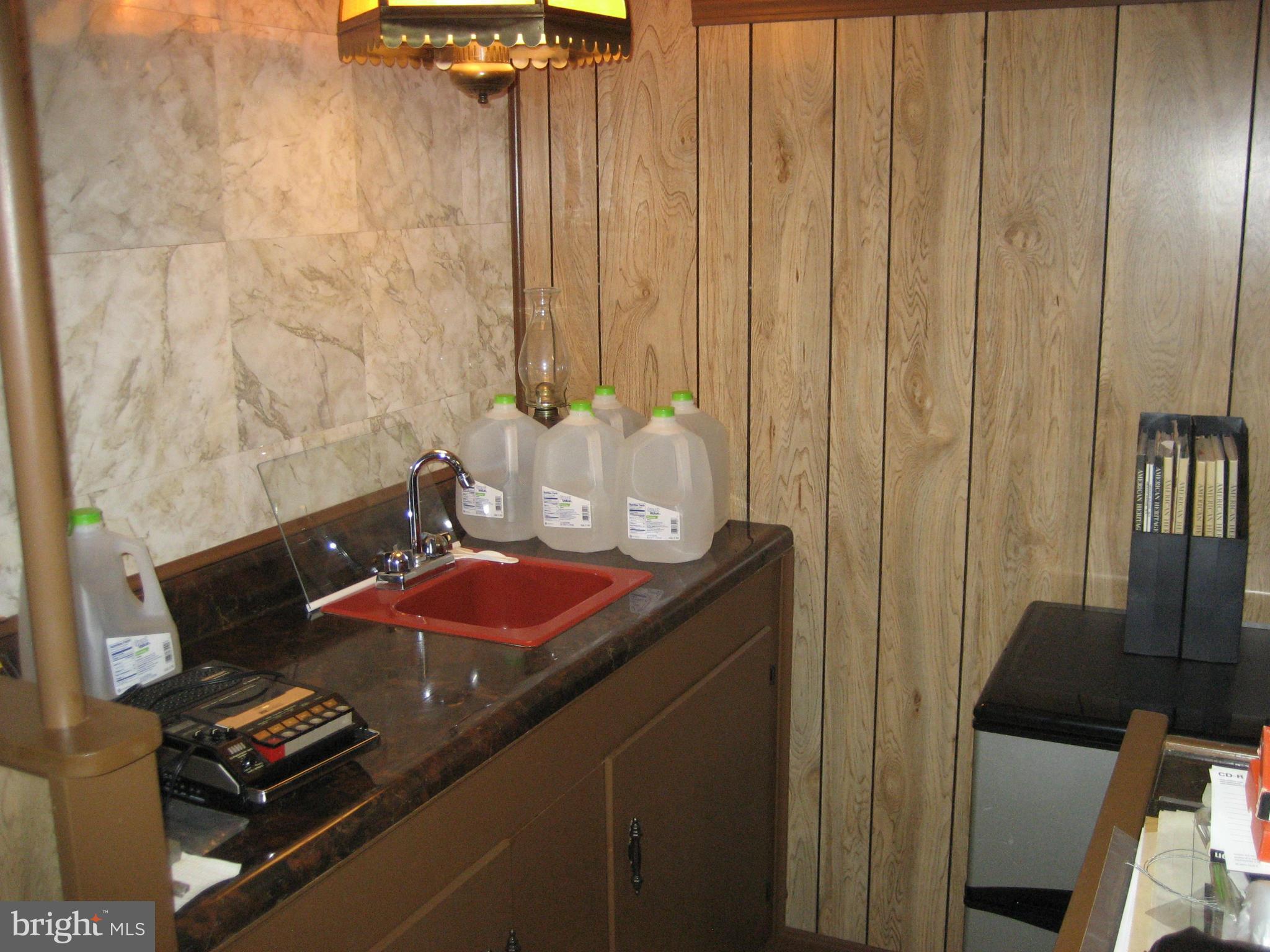 7712 Ontario Road Gainesville, VA 20155 - Photo 21 of 30 Wet Bar