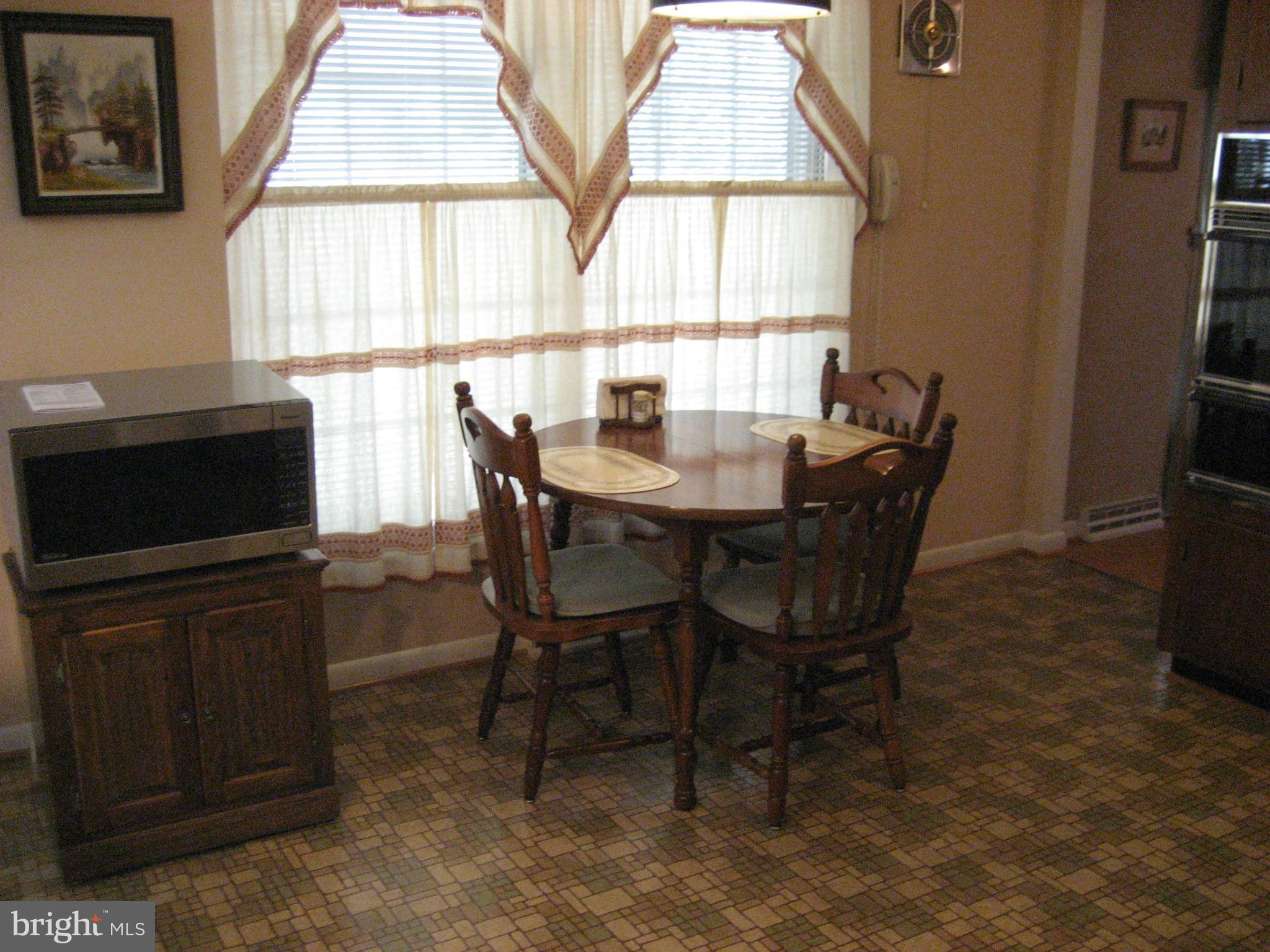 7712 Ontario Road Gainesville, VA 20155 - Photo 5 of 30 Breakfast Nook