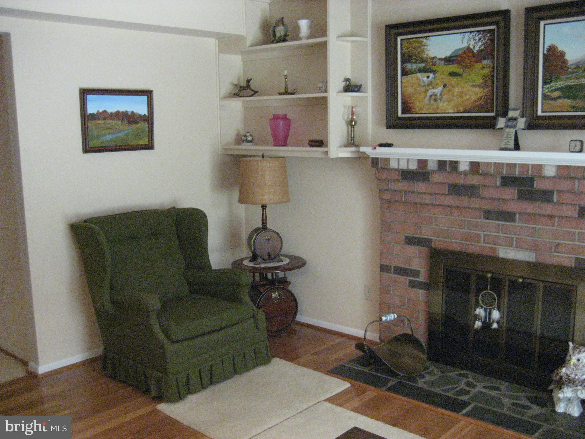 7712 Ontario Road Gainesville, VA 20155 - Photo 8 of 30 Family Room