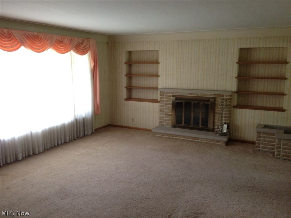 2150 West Pleasant Valley Road Cleveland, OH 44134 - Photo 2 of 13 Gallery Image 2