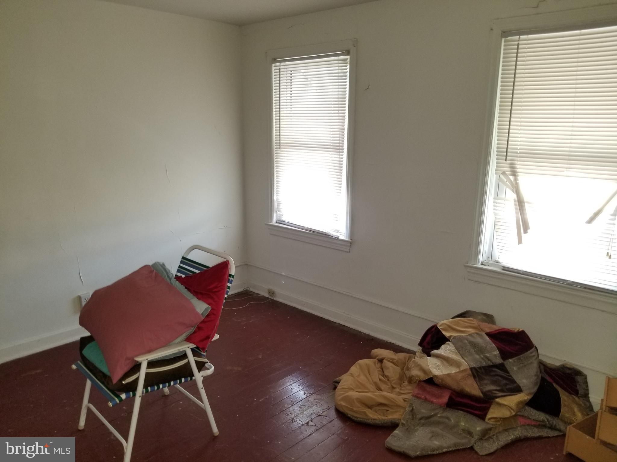 433 Roundview Road Baltimore, MD 21225 - Photo 9 of 20