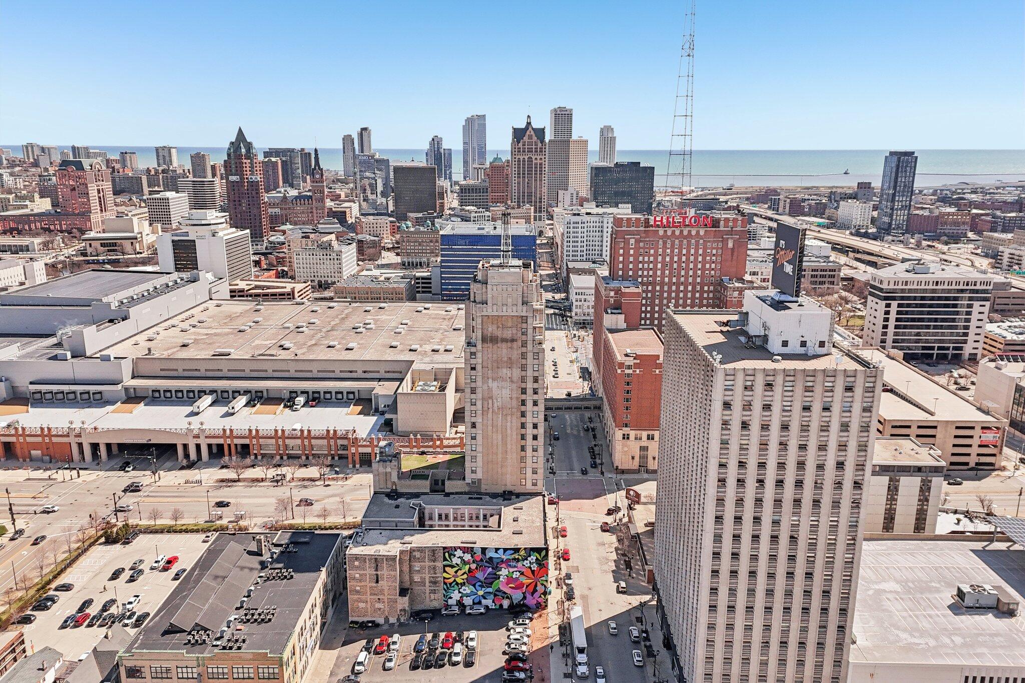 606 West Wisconsin Avenue, Unit 309 Milwaukee, WI 53203 - Photo 29 of 42 Drone