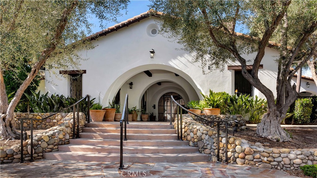 2 Thomas Road Ladera Ranch, CA 92694 - Photo 68 of 69 A close-up of the Harlequin clubhouse.