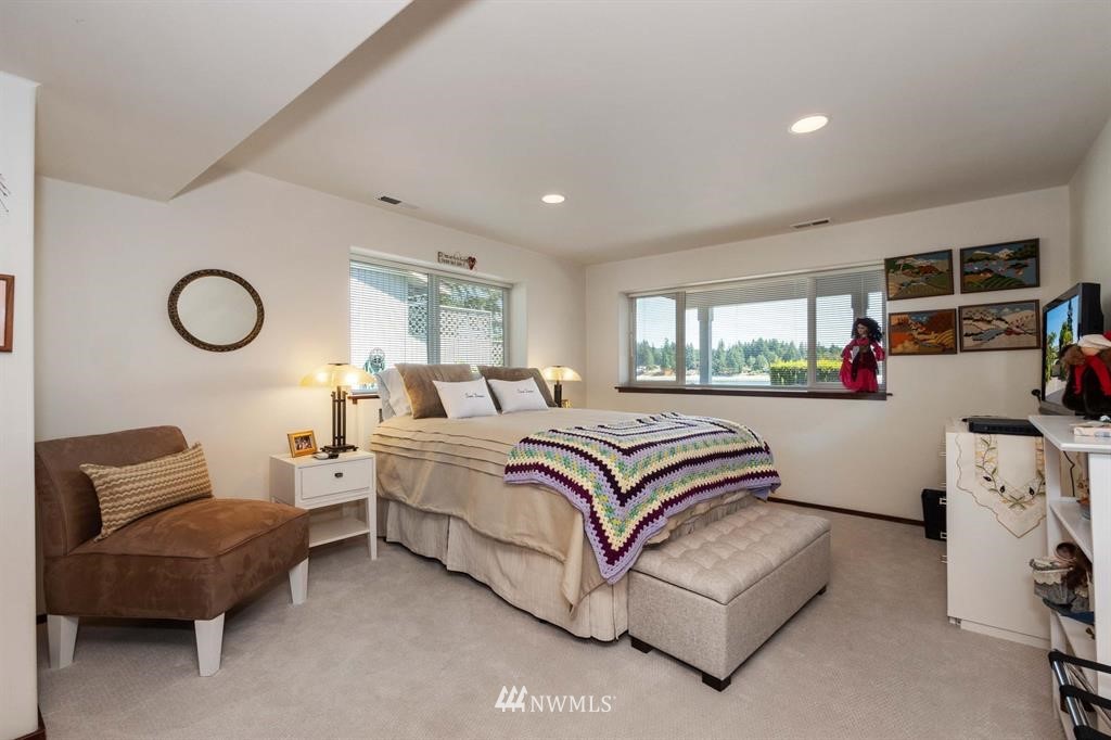 15782 Virginia Point Road Northeast Poulsbo, WA 98370 - Photo 13 of 24 Gallery Image 13