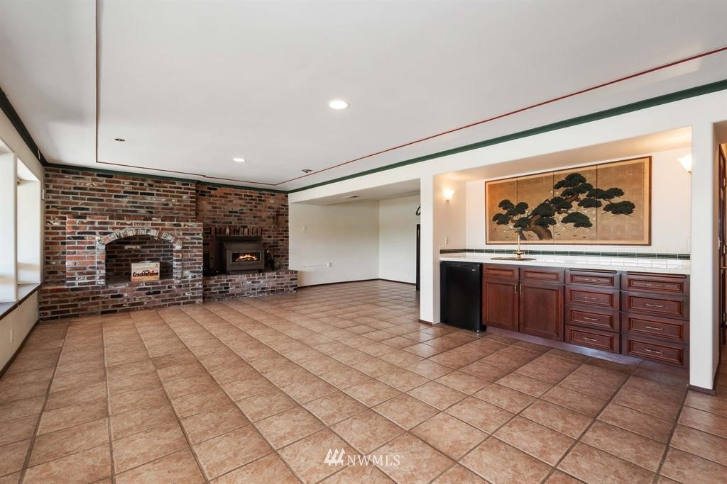 15782 Virginia Point Road Northeast Poulsbo, WA 98370 - Photo 14 of 24 Gallery Image 14