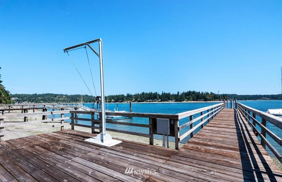 15782 Virginia Point Road Northeast Poulsbo, WA 98370 - Photo 16 of 24 Gallery Image 16