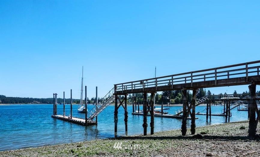15782 Virginia Point Road Northeast Poulsbo, WA 98370 - Photo 17 of 24 Gallery Image 17