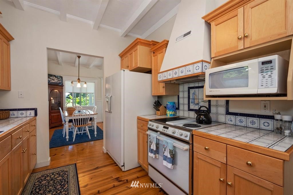 15782 Virginia Point Road Northeast Poulsbo, WA 98370 - Photo 19 of 24 Gallery Image 19