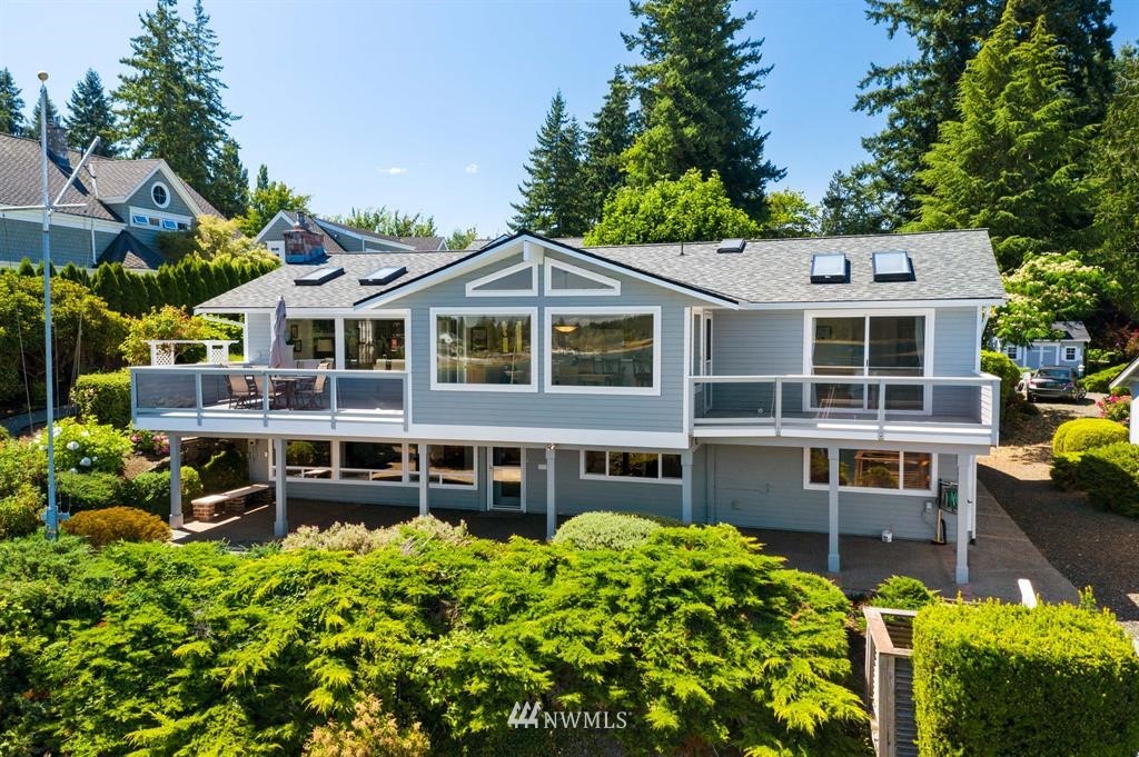 15782 Virginia Point Road Northeast Poulsbo, WA 98370 - Photo 3 of 24 Gallery Image 3
