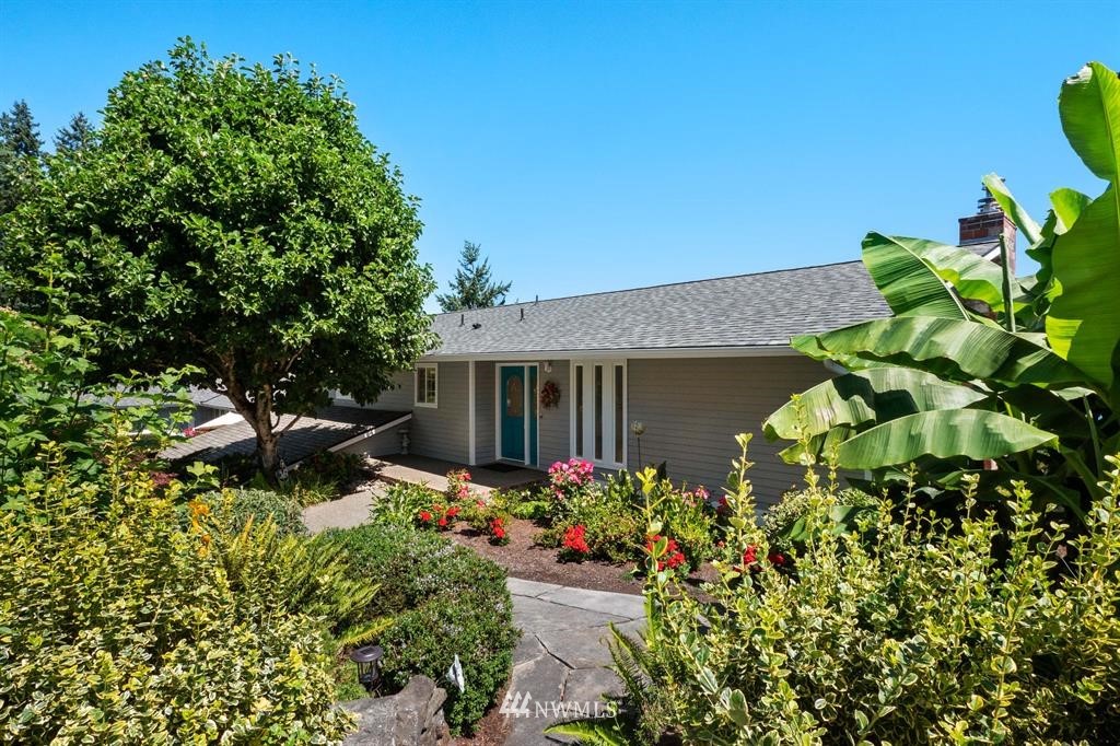 15782 Virginia Point Road Northeast Poulsbo, WA 98370 - Photo 4 of 24 Gallery Image 4