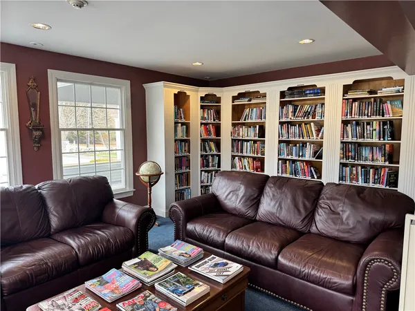 $289,900 | 15 Bluebird Drive, Tiverton, RI 02878