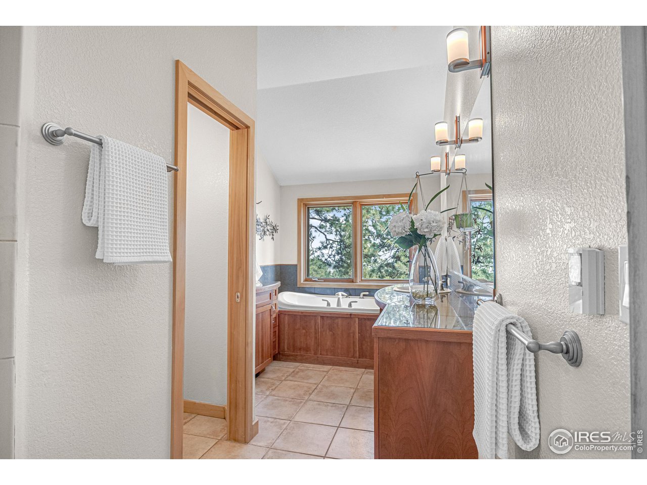 1107 Mountain Pines Road Boulder, CO 80302 - Photo 29 of 40