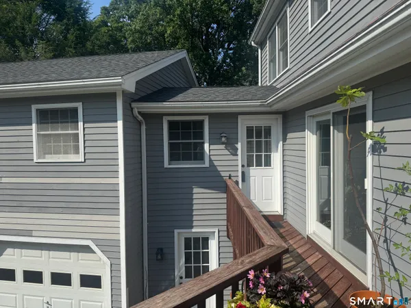 $1,900 | 12 Taunton Lake Drive, Newtown, CT 06470
