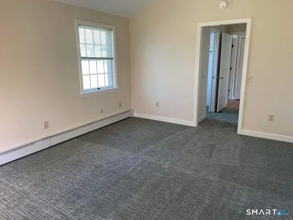 $1,900 | 12 Taunton Lake Drive, Newtown, CT 06470