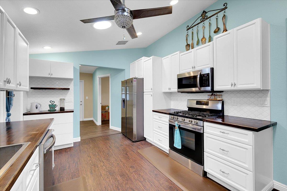 5664 Riverside Drive Olivehurst, CA 95961 - Photo 14 of 59