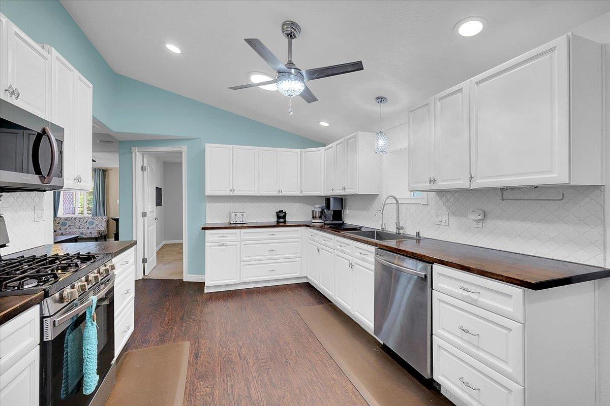 5664 Riverside Drive Olivehurst, CA 95961 - Photo 16 of 59