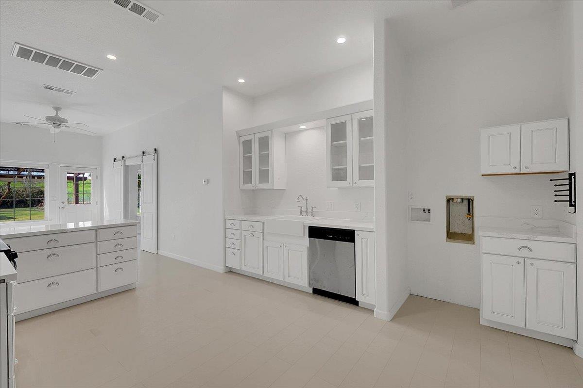 5664 Riverside Drive Olivehurst, CA 95961 - Photo 30 of 59