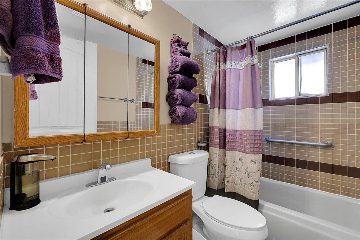 5664 Riverside Drive Olivehurst, CA 95961 - Photo 10 of 59