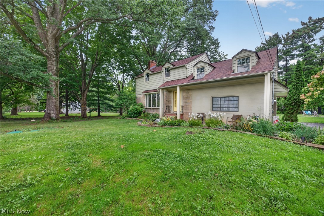 28049 Emery Road Chagrin Falls, OH 44022 - Photo 2 of 42 Gallery Image 2