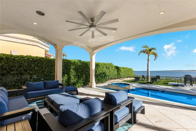 $30,000,000 | 3066 Southeast Island Point Lane, Stuart, FL 34996