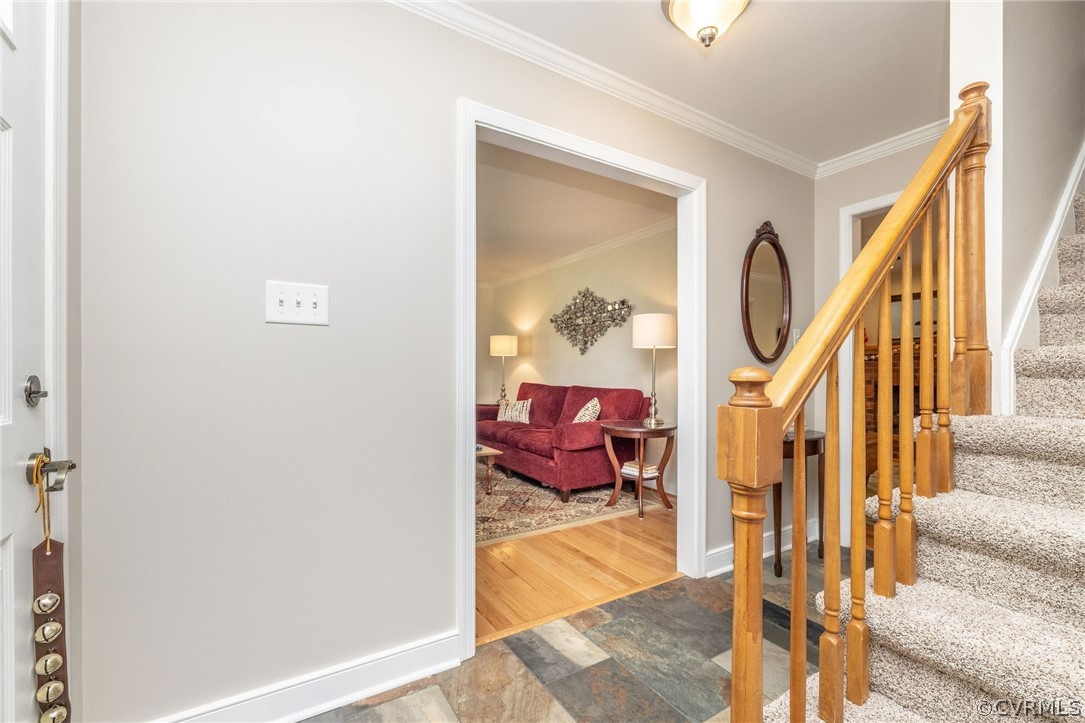 13331 Queensgate Road Midlothian, VA 23114 - Photo 5 of 46 a living room with furniture