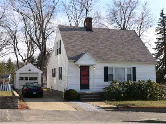 283 Cilley Road Manchester, NH 03103 - Photo 1 of 5