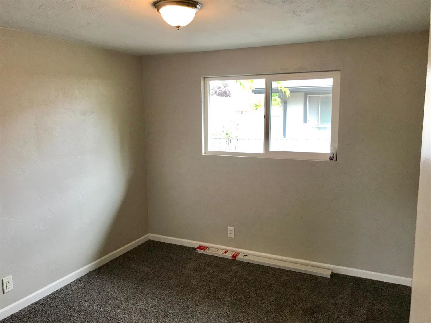 1839 Roberts Road Medford, OR 97504 - Photo 12 of 22 Additional Photo