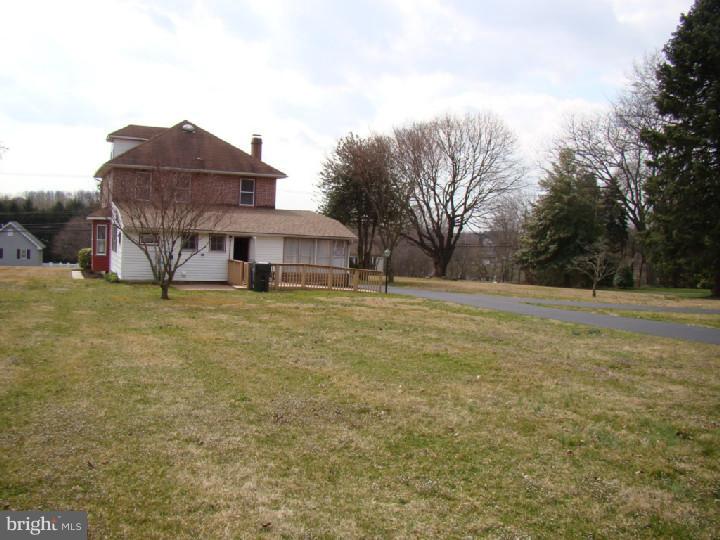 2435 Strasburg Road East Fallowfield, PA 19320 - Photo 2 of 25 Exterior Back