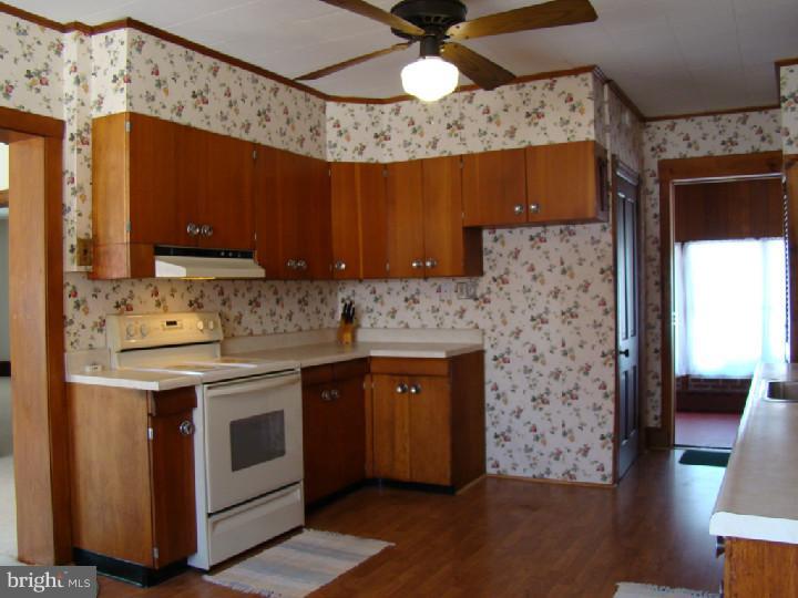 2435 Strasburg Road East Fallowfield, PA 19320 - Photo 12 of 25 Kitchen
