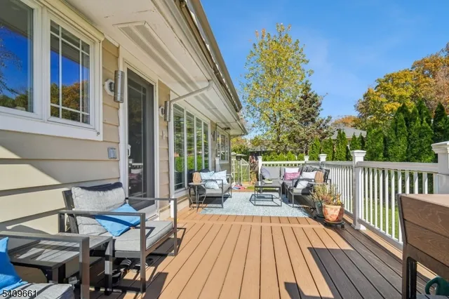 $1,698,000 | 33 Haran Circle, Millburn, NJ 07041