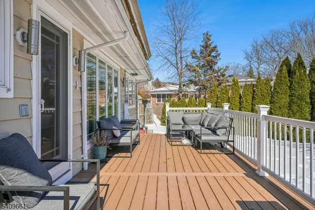 $1,698,000 | 33 Haran Circle, Millburn, NJ 07041