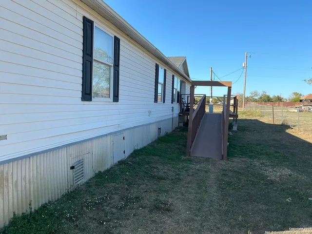 $190,000 | Undisclosed Address, Nixon, TX 78140