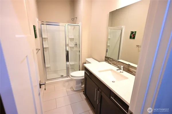 $3,999 | 19828 11th Drive Southeast, Bothell, WA 98012