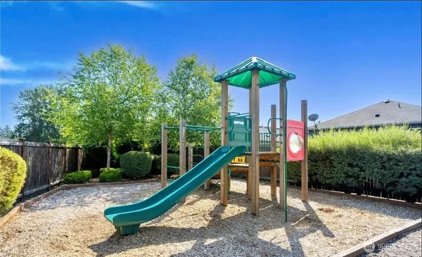 $3,999 | 19828 11th Drive Southeast, Bothell, WA 98012