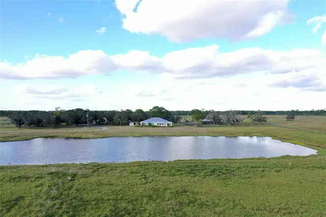 $2,395,000 | 14151 Center Street, Okeechobee, FL 34974