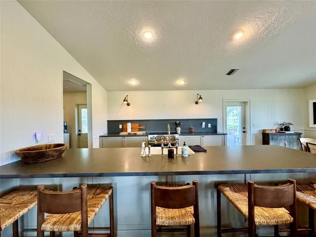 $2,395,000 | 14151 Center Street, Okeechobee, FL 34974