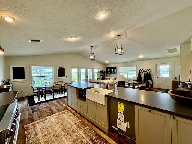 $2,395,000 | 14151 Center Street, Okeechobee, FL 34974