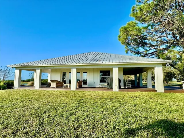 $2,395,000 | 14151 Center Street, Okeechobee, FL 34974