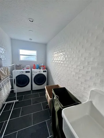 $2,395,000 | 14151 Center Street, Okeechobee, FL 34974