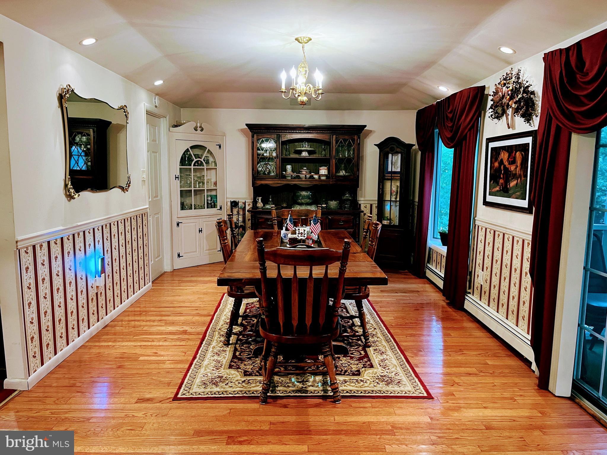 8 Lawrence Road Audubon, PA 19403 - Photo 6 of 36 Beautiful dining room