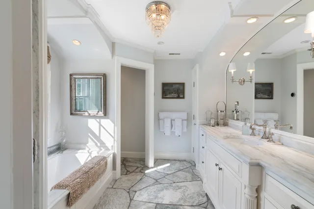 $5,250,000 | 1182-1184 East Manchester Road, Manchester, VT 05255